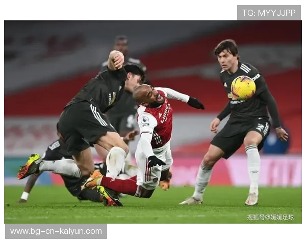 曼联准备重建老特拉福德中场引擎，重塑辉煌