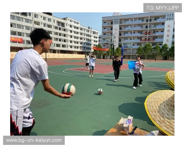 琑员如何在比赛中提高接球后的第一触与终结稳定性，提高接球能力